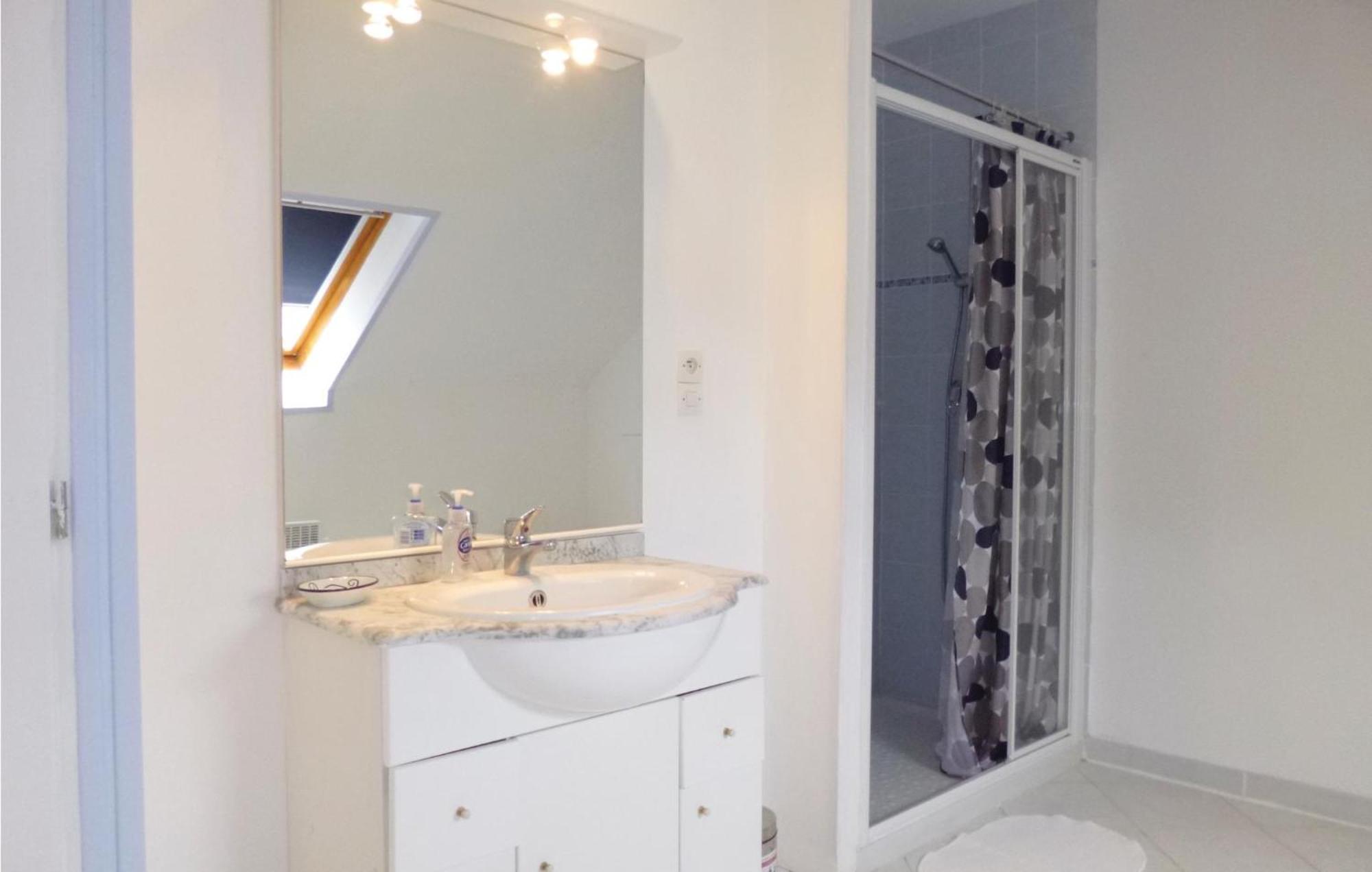 3 Bedroom Cozy Home In Brucheville Carentan-les-Marais エクステリア 写真