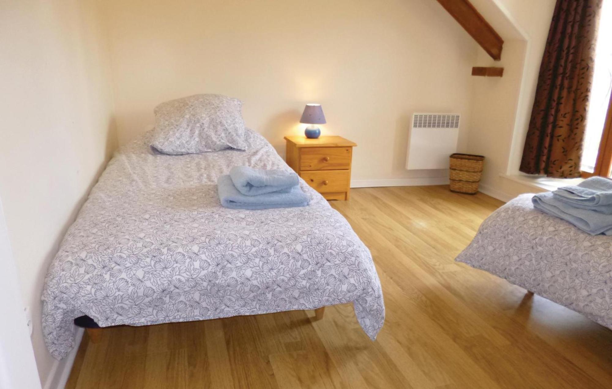 3 Bedroom Cozy Home In Brucheville Carentan-les-Marais エクステリア 写真