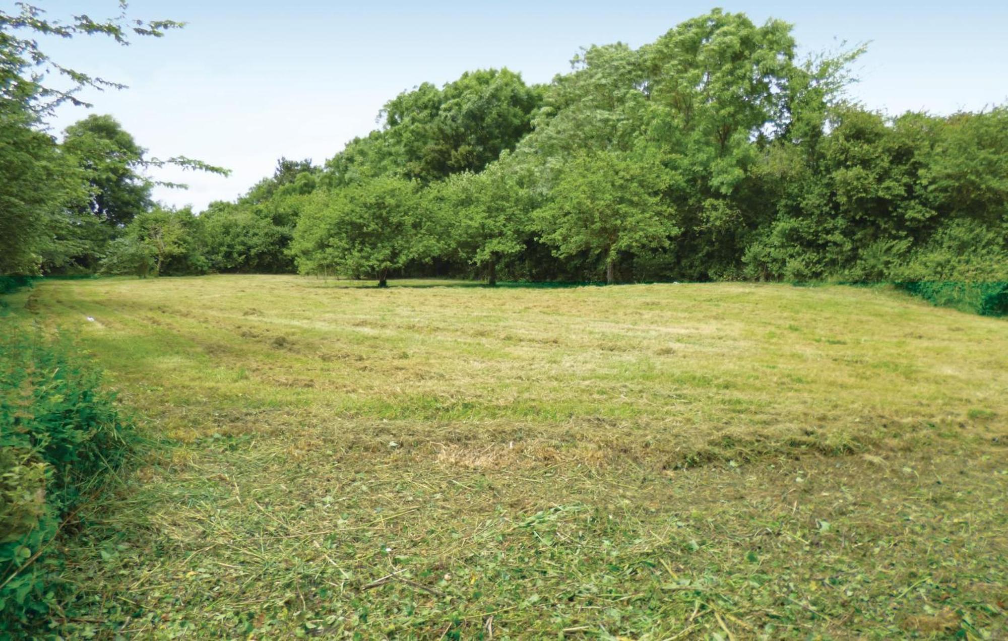 3 Bedroom Cozy Home In Brucheville Carentan-les-Marais エクステリア 写真